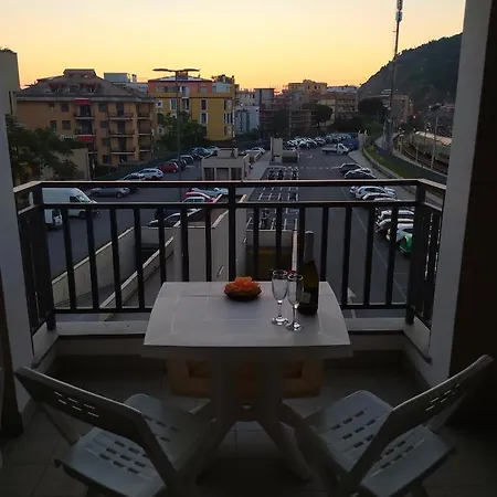 Giulia דירה ססטרי לבאנטה