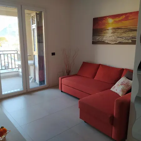 Giulia Sestri Levante